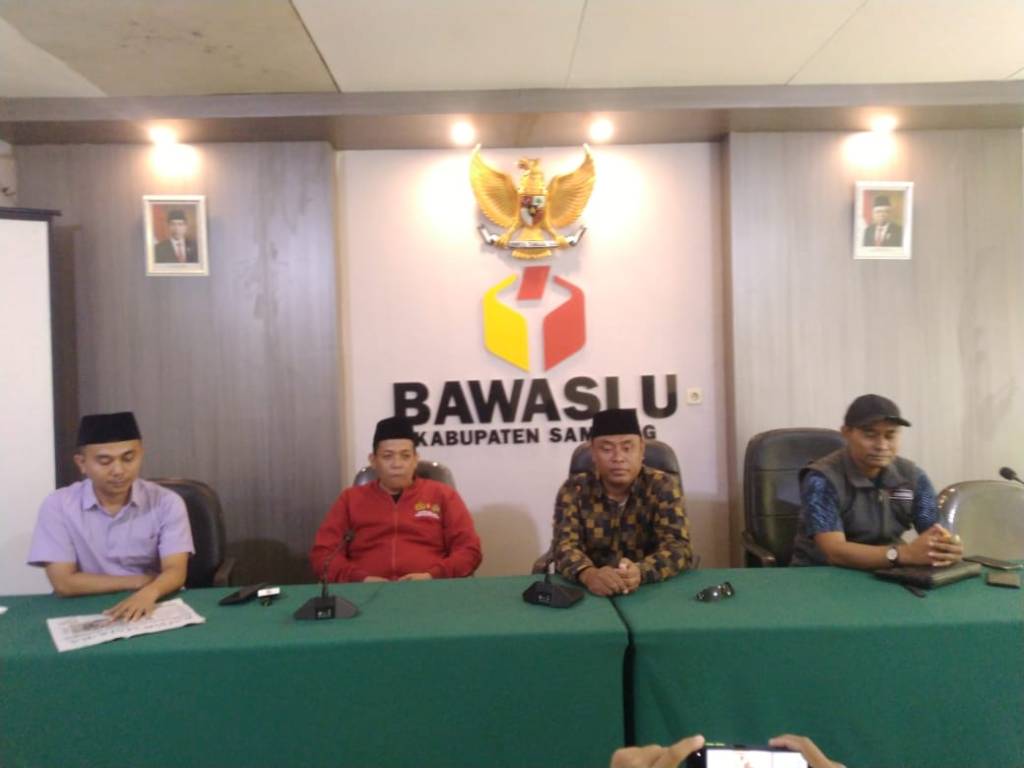 Bawaslu Sampang Warning Panwascam Harus Profesional dalam Rekrutmen&nbsp;PTPS